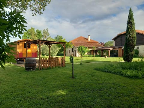Property building, Garden