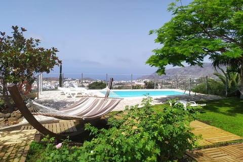 Day, Natural landscape, Garden, Garden view, Mountain view, Pool view, Swimming pool, sunbed