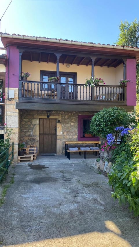 Patio, Facade/entrance