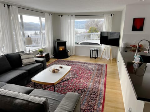 Point Lyle home House in Lyle