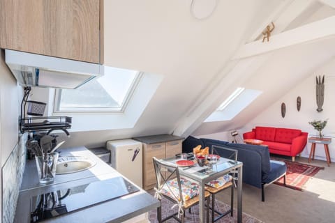 Kitchen or kitchenette, Living room, Dining area