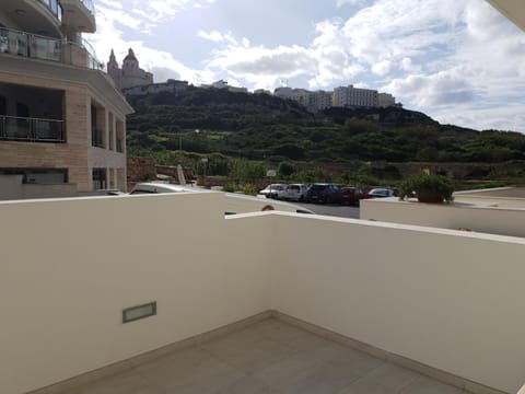 A Ground Floor Maisonette - Mellieha Bay Apartment in Malta