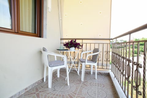 Róa Seaside Studios Apartment in Halkidiki