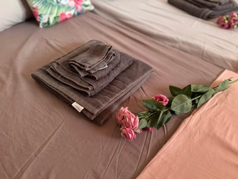 Fousa Home House in Poros