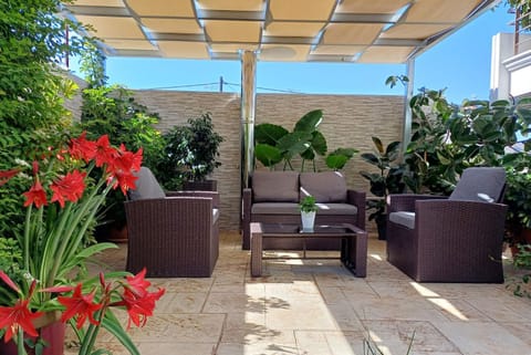 Garden, Balcony/Terrace
