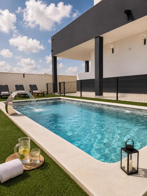Property building, Pool view, Swimming pool, sunbed