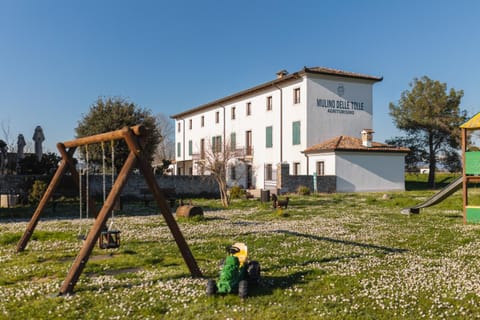 Spring, Day, Natural landscape, Children play ground