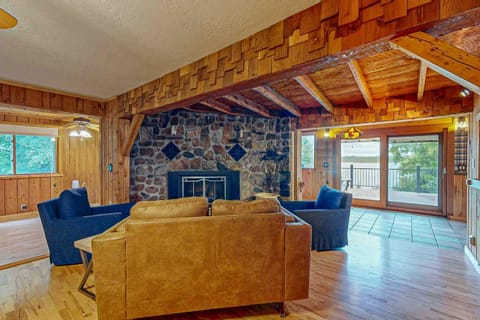 Rainbow Lake Adventures House in Wisconsin