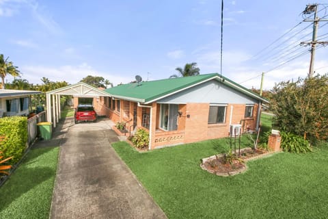Property building, Garden, Street view
