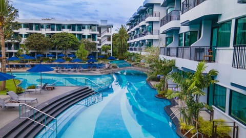 Property building, Swimming pool