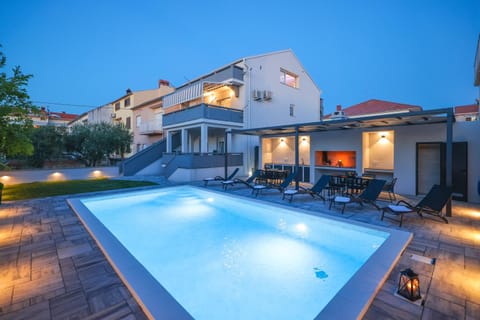 Property building, Swimming pool, Sunrise, Sunset