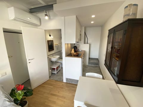 Alloggio ad uso turistico - The Apartment n.2 Apartment in Anguillara Sabazia