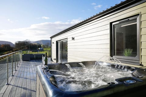 Hot Tub, Balcony/Terrace