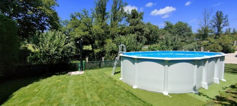 Garden, Swimming pool