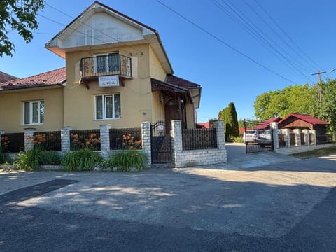 Property building, Street view