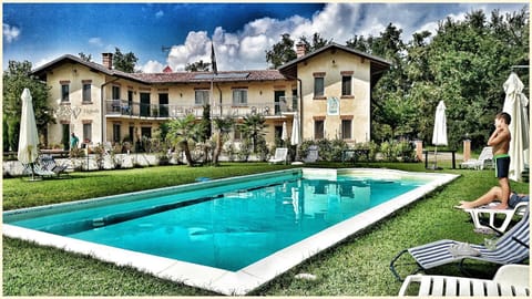 Facade/entrance, Swimming pool, Swimming pool