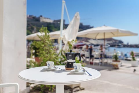 Balcony/Terrace, Breakfast