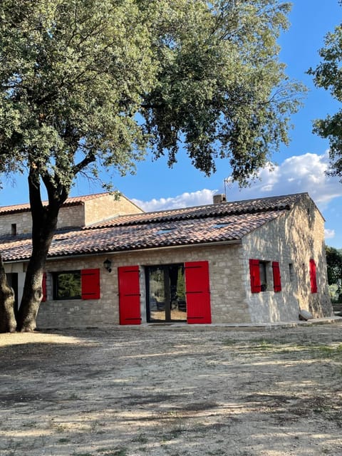 Property building, Guests