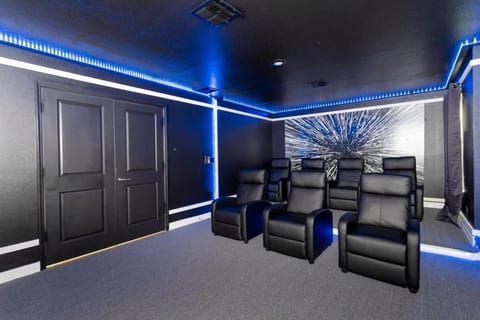 Joyful 8Bd Single Family w Pool @Champions Gate 9262 House in Four Corners