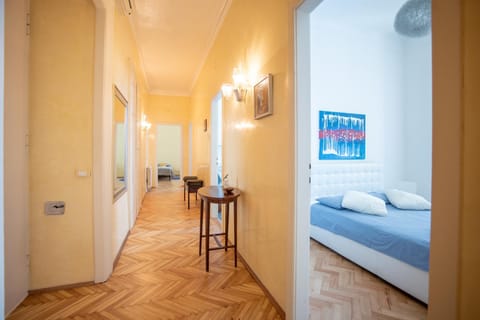 Art & History - NEW - Modern Classic Apartment Apartment in Trieste