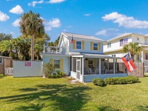 Sisters in the Sand House in Tybee Island