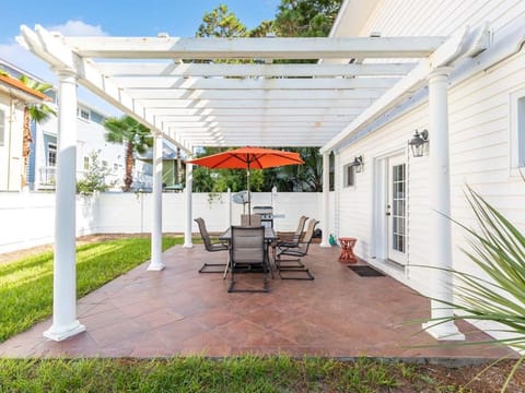 Bikini Cottage House in Tybee Island