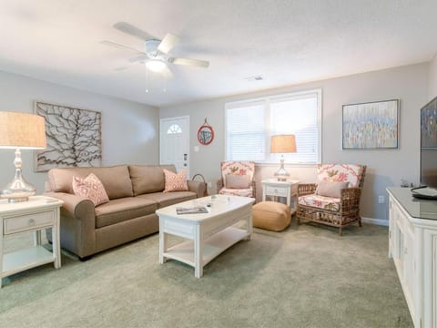 Latitude Adjustment House in Tybee Island