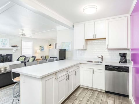 Horsepen Creek Cottage House in Tybee Island