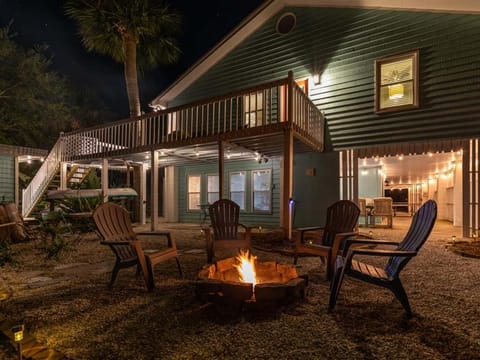 All Decked Out House in Tybee Island