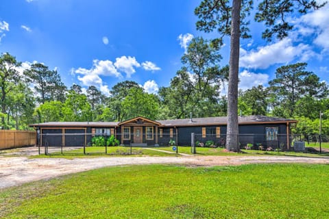 Upscale Dickinson Getaway with Yard on 1 Acre! House in League City