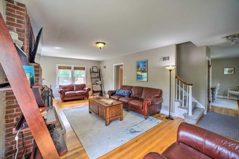 Pet-Friendly Lake Getaway 1 Block to Beach! House in Gary