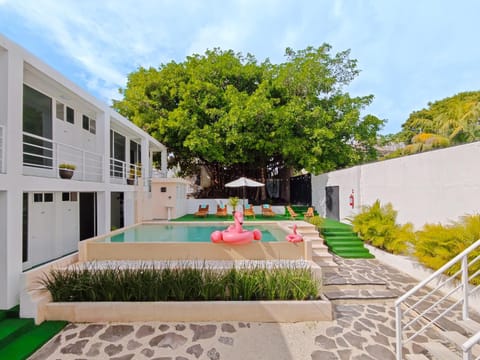 Pool view, Swimming pool, sunbed