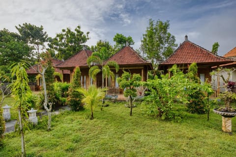 Property building, Garden