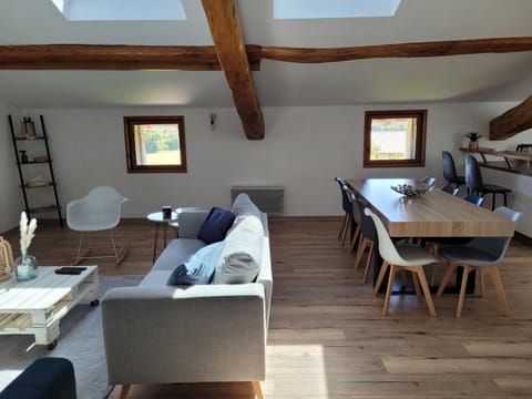 Living room, Lounge or bar