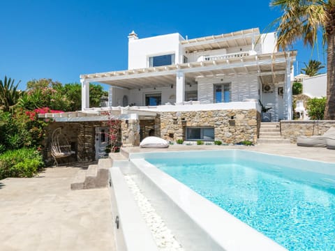 Property building, Garden view, Pool view, Swimming pool, sunbed