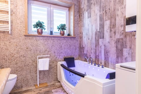 Bathroom, Bath