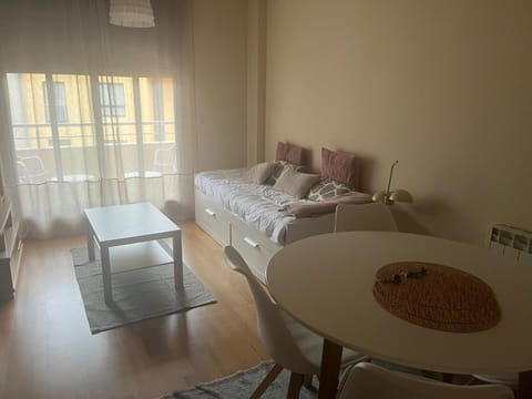 Apartamento en urbanización con piscina en Playa de Silgar Apartment in Sanxenxo