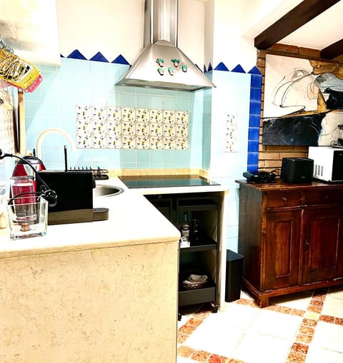 Kitchen or kitchenette, stove