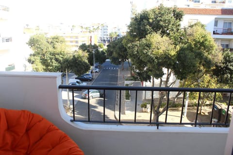 Balcony/Terrace, Photo of the whole room, Bedroom, Street view