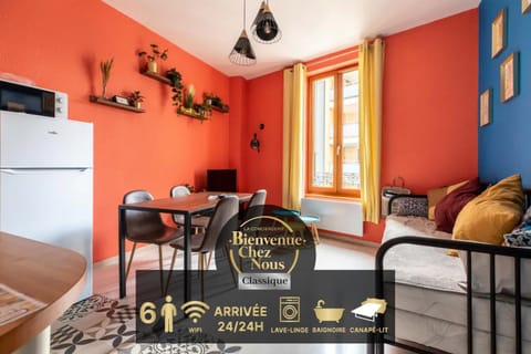 TV and multimedia, Kitchen or kitchenette, Logo/Certificate/Sign, Certificate/Award