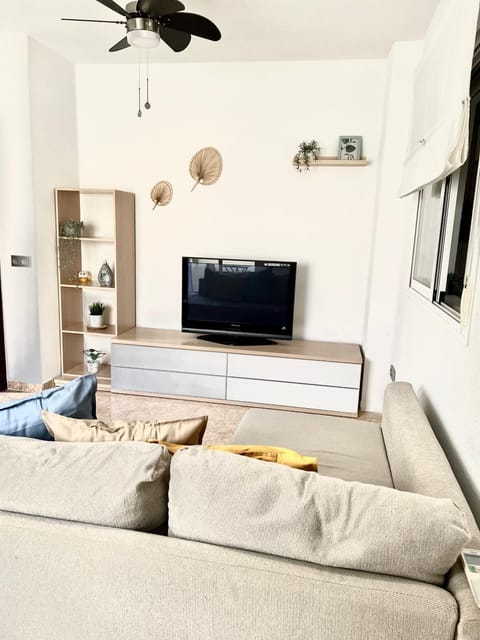Living room, Lounge or bar