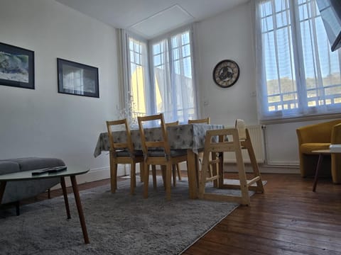 le meublé d 'Alex Apartment in Étretat