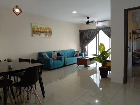 Living room, Seating area, air conditioner
