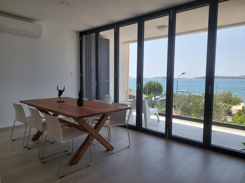 Balcony/Terrace, Dining area