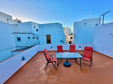 View (from property/room), Balcony/Terrace, City view
