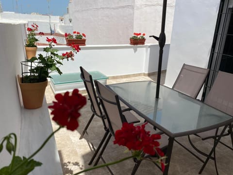 Patio, View (from property/room), Balcony/Terrace, Dining area