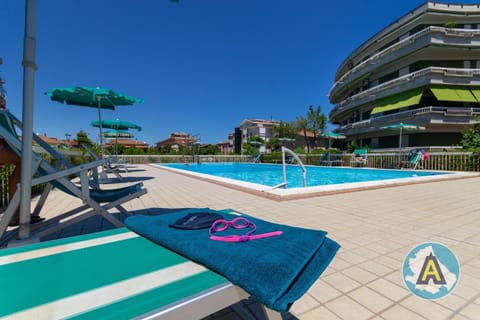 Swimming pool, Open Air Bath