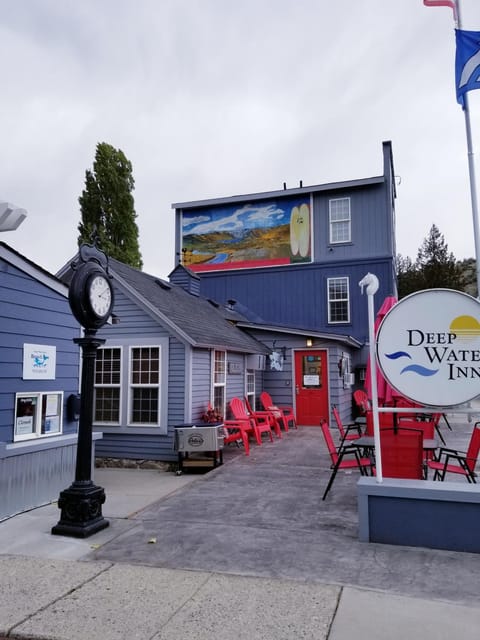 Deep Water Inn Inn in Chelan (In Town)