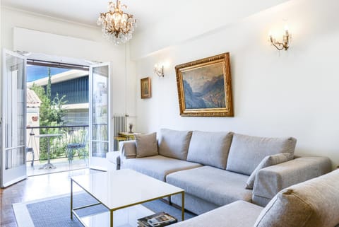 Living room, Seating area, Landmark view