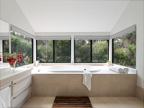 Natural landscape, Bathroom, Bath, towels